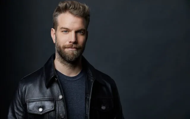 anthony_jeselnik_headshot_2019-640x400